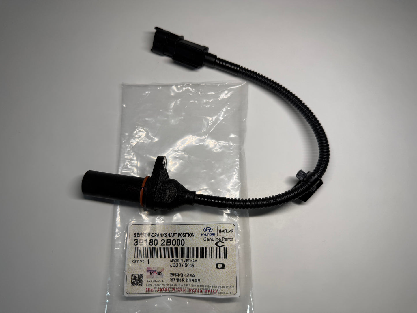 Hyundai & Kia 39180-2B000 Crankshaft Position Sensor